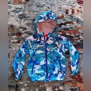 Nike blue camouflage, windbreaker jacket used size small in great condition